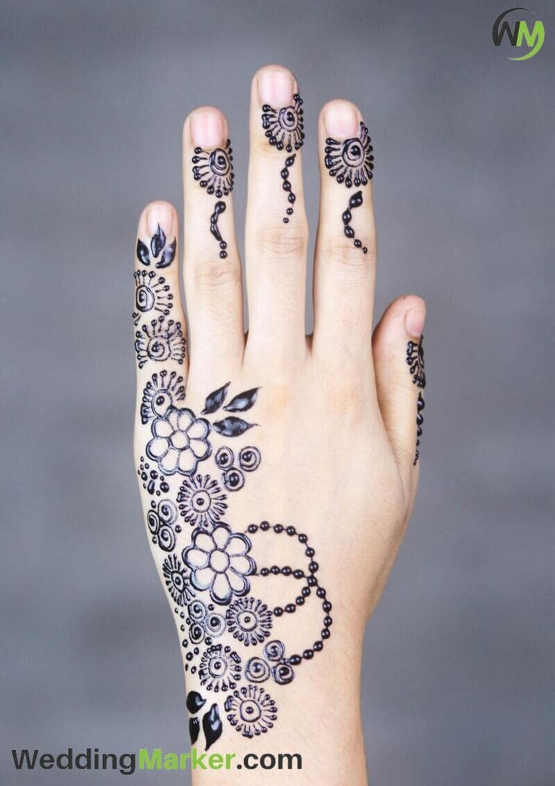 simple mehndi design for back hand 12