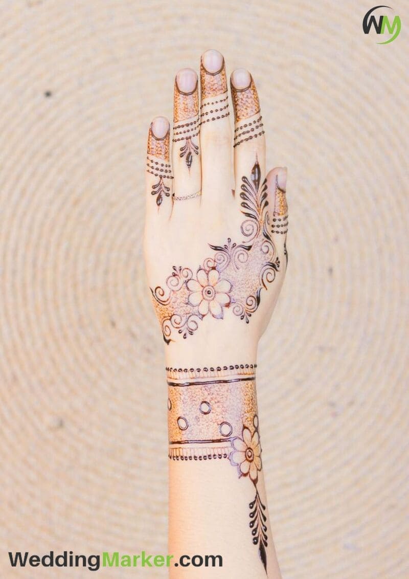 simple mehndi design for back hand 23