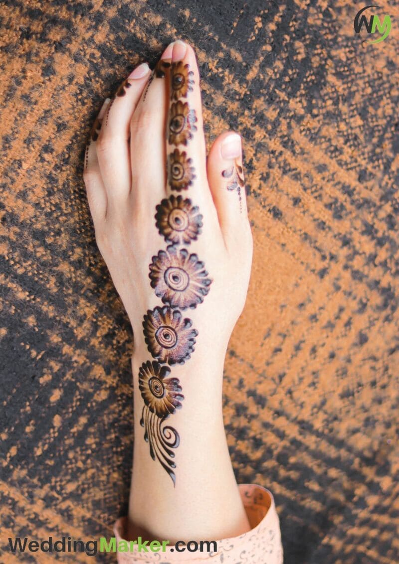 simple arabic mehndi design 16