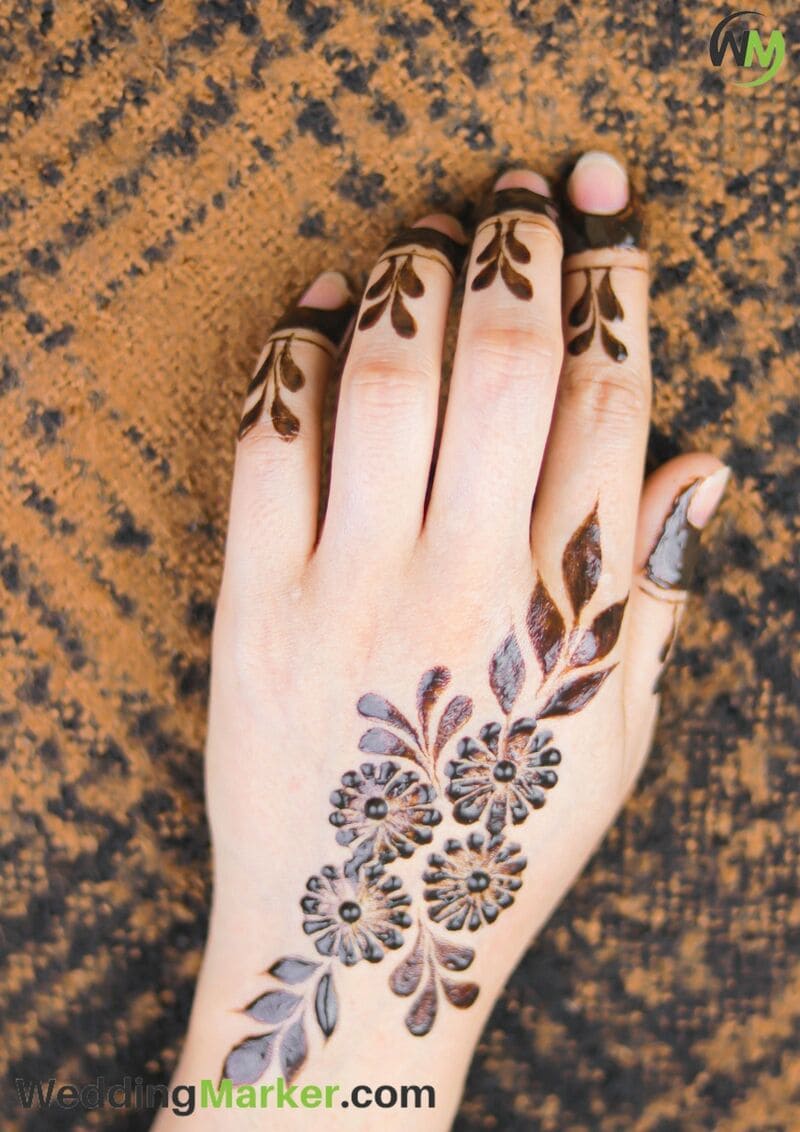 simple arabic mehndi design 17