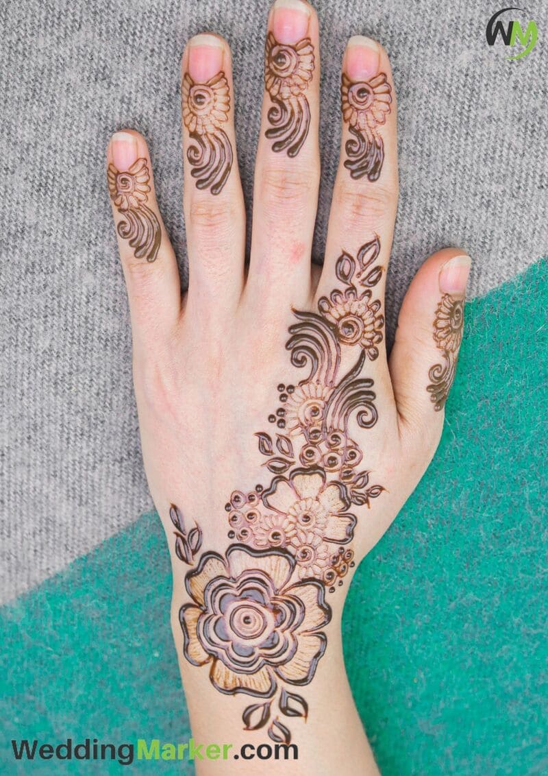 simple arabic mehndi design 22