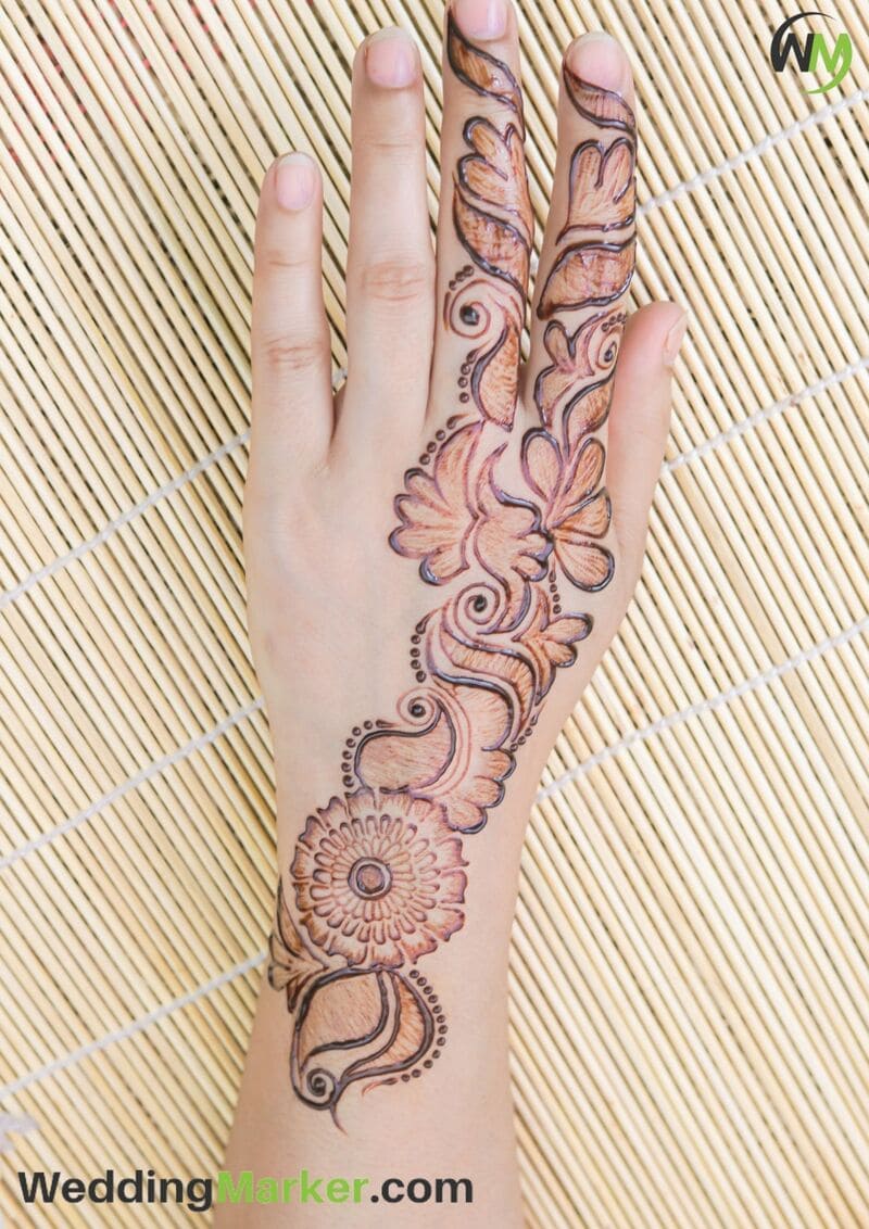 simple arabic mehndi design 25