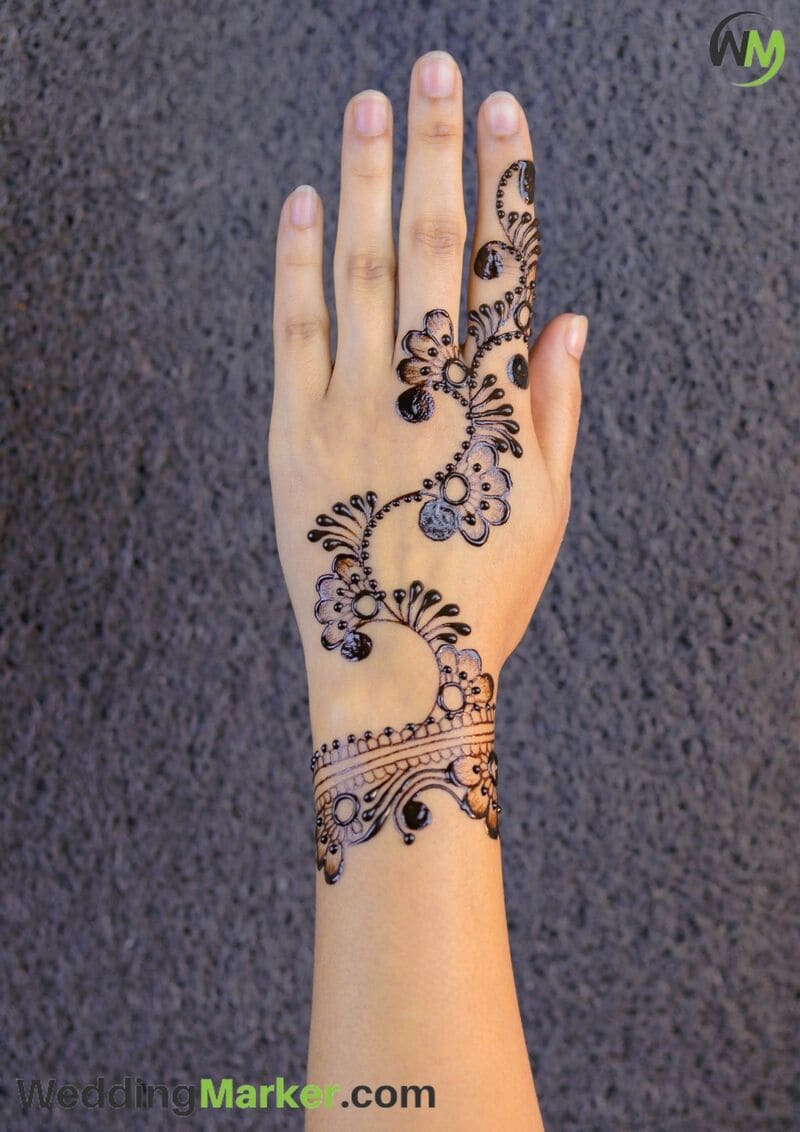 simple arabic mehndi design 6