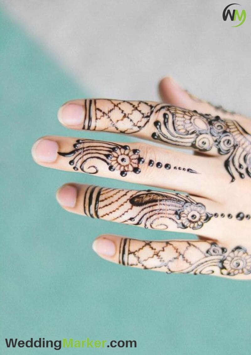 simple mehndi design for finger 20