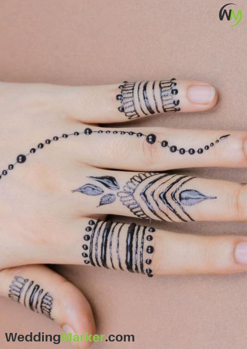 simple mehndi design for finger 6