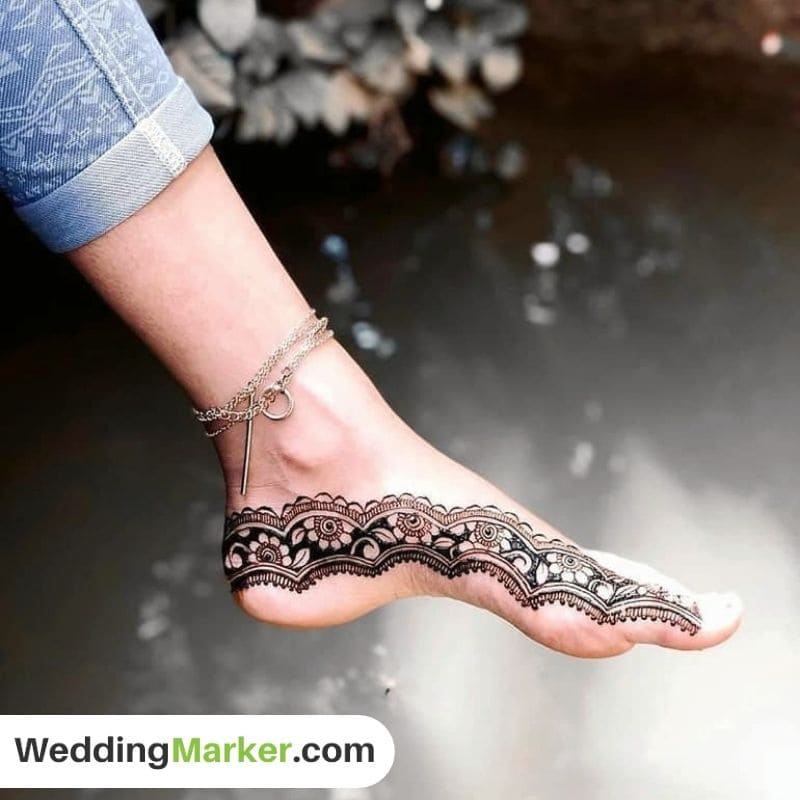 simple mehndi design for foot 16