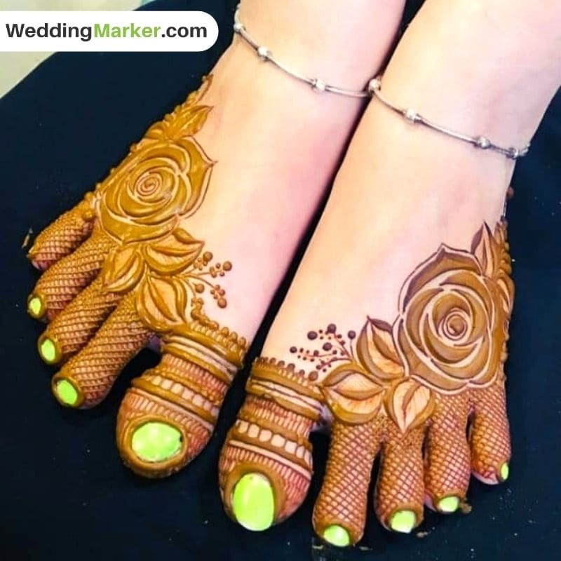 simple mehndi design for foot 17