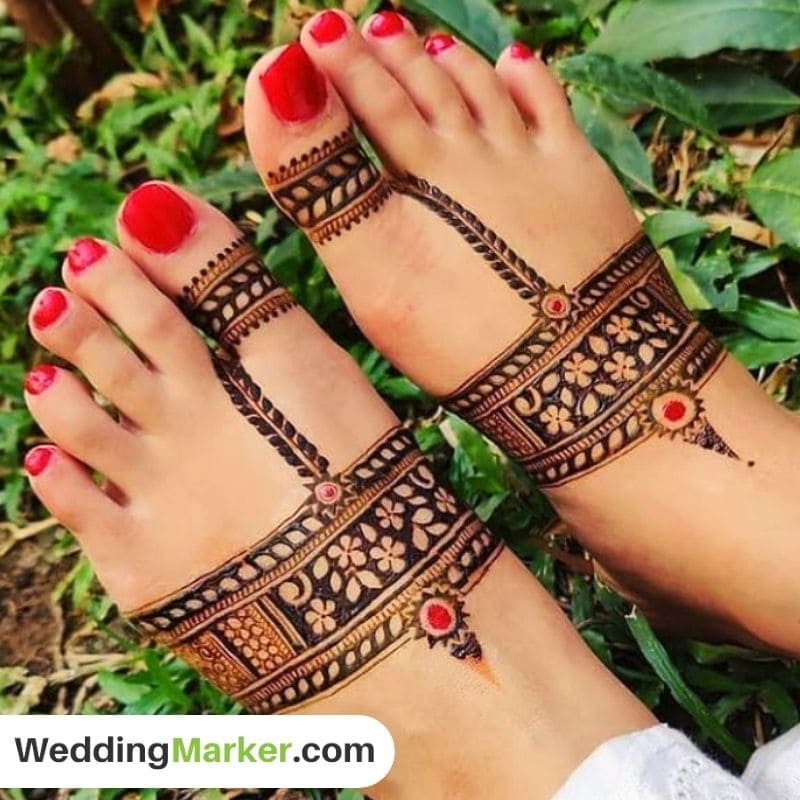 simple mehndi design for foot 26