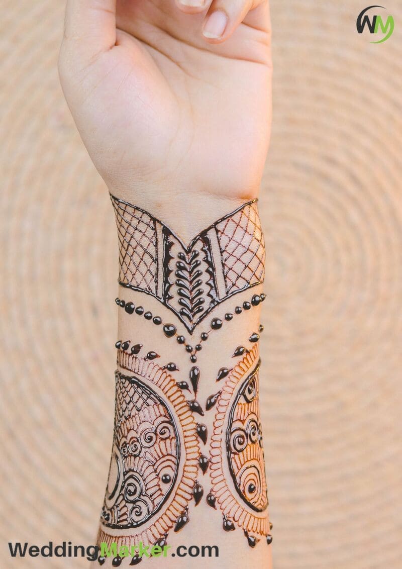 beautiful😍🔥 wrist mehndi designs easy 2020 |tattoo mehndi designs  |bracelet mehndi designs for hands - YouTube